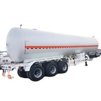 L'ultima progettazione di processo di CIMC è un semirimorchio a tre assi Fuel Tanker realizzato in acciaio ad alta resistenza / Fuel Truck