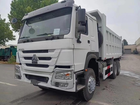 Howo Brand 6x4 Dump Truck 375 cavalli di potenza Trasmissione manuale Diesel Fuel Nuova condizione per la costruzione in Africa